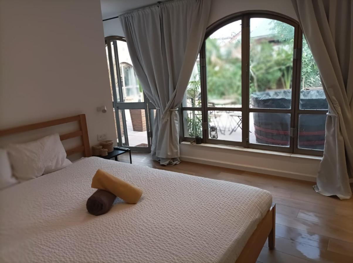 Eilat Stone - Patio אבן אילת - פטיו Apartamento Exterior foto